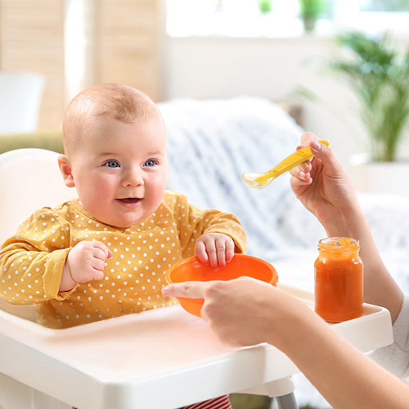 When Can Babies Start Using Spoons and Forks